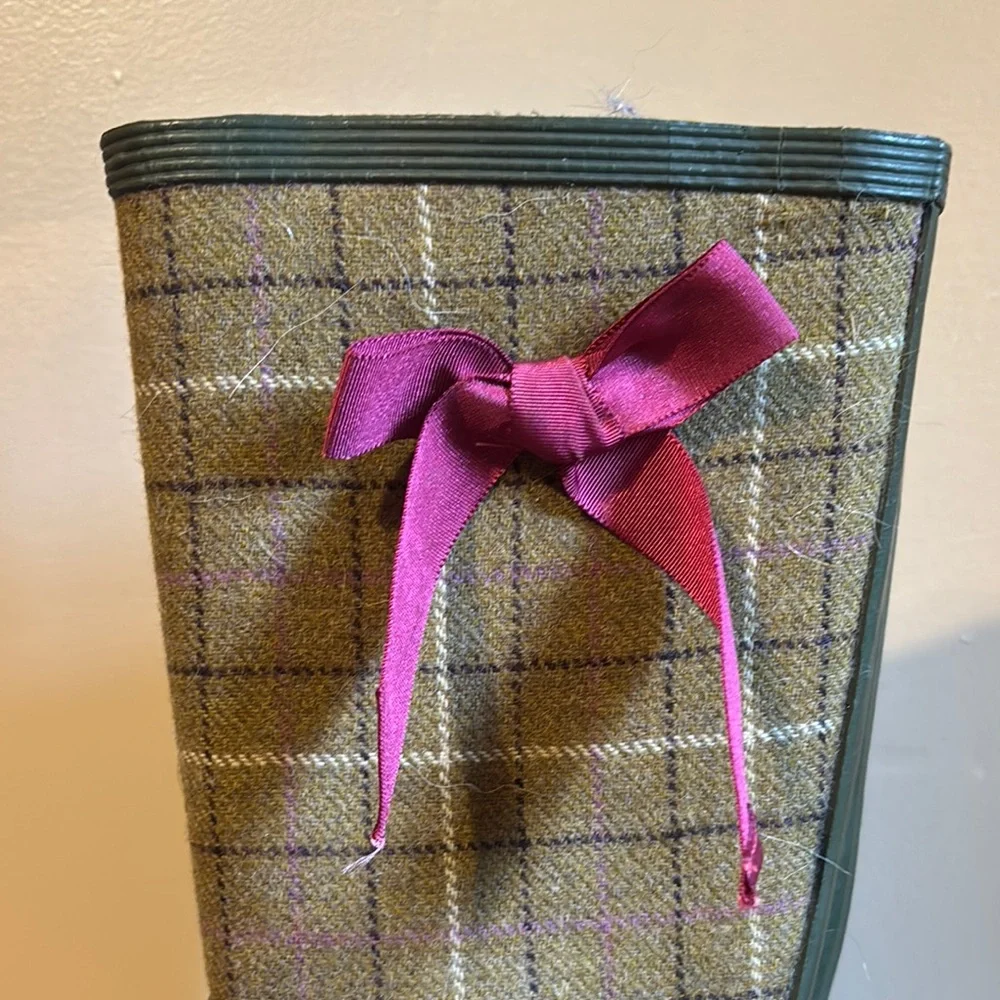J. Crew Green Winter Rain Boots with Classic Design - Picture 3 of 9
